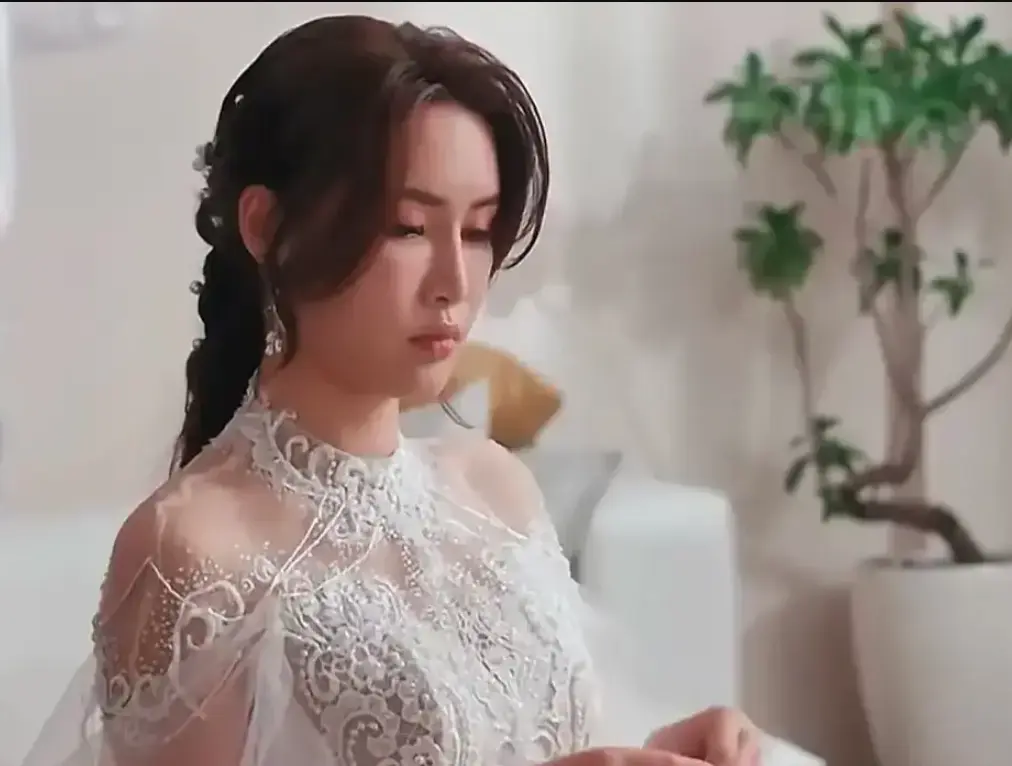 《苏畅-小凤新婚》完整未删减版-艾熙演绎怀旧台味风情-4K高清无码夸克网盘免费下载-苏畅-小凤新婚蓝光典藏版在线观看